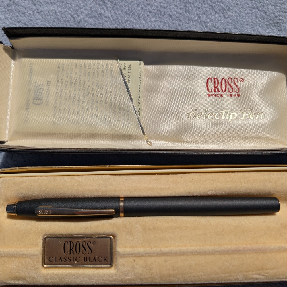 Cross Selectip Classic Black Fine Felt Tip Pen with Gold Trim